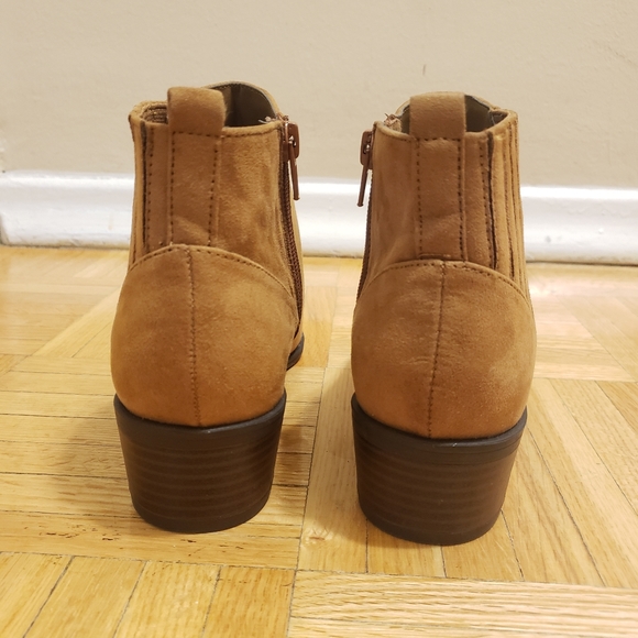 Brand NWT Core Life Boots - Picture 4 of 6
